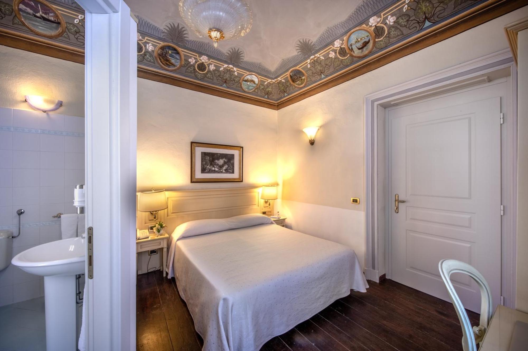Hotel Villa Liberty Pontecurone Exterior photo
