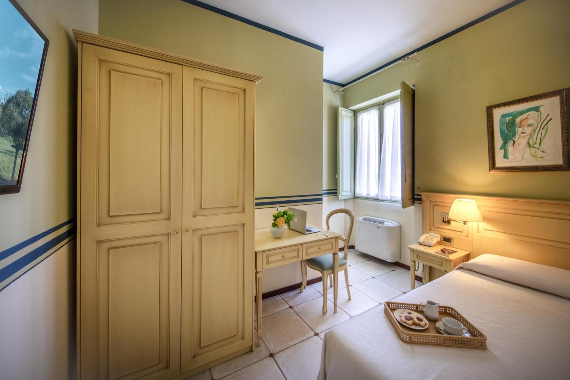 Hotel Villa Liberty Pontecurone Exterior photo